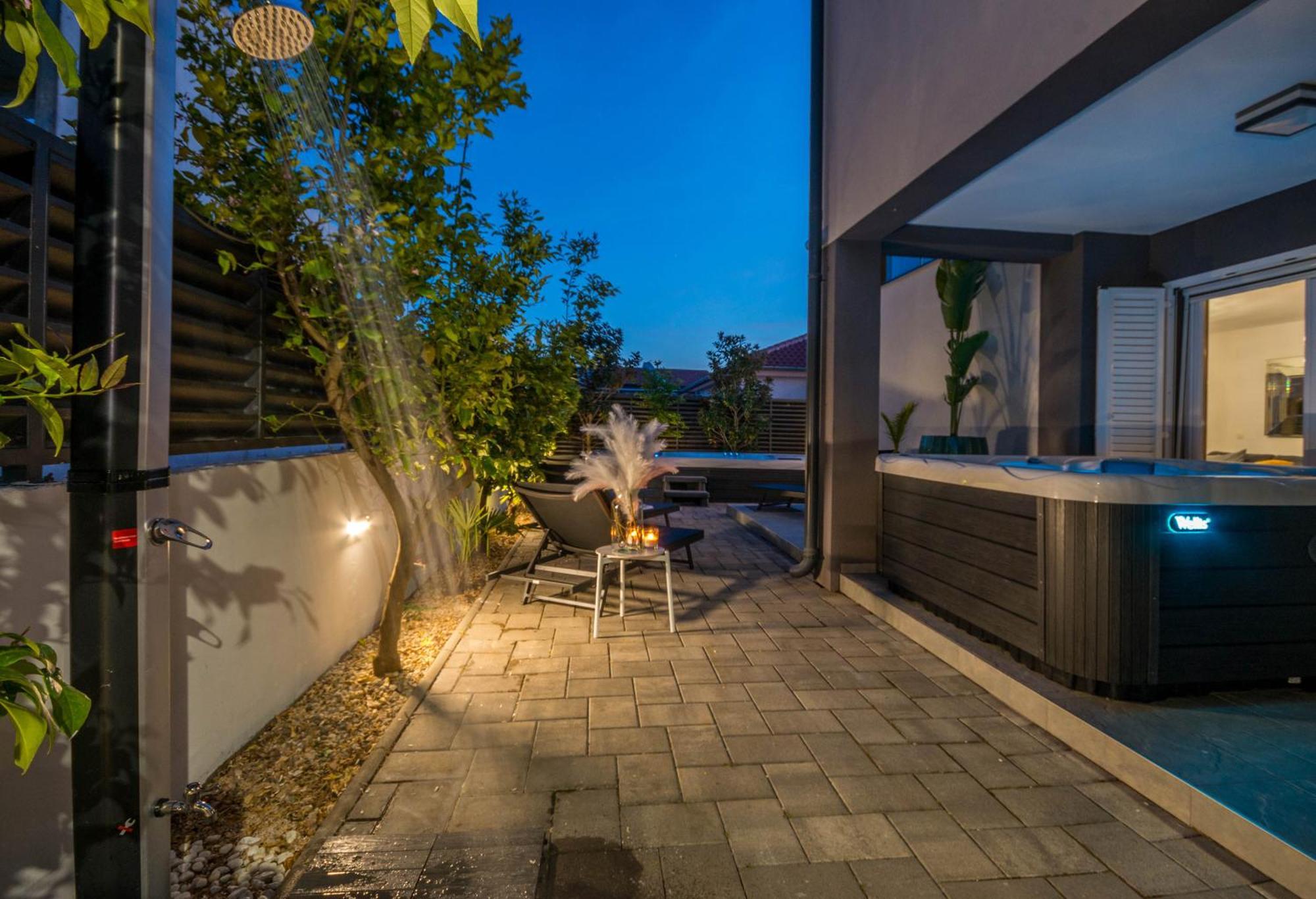 Апартаменти House With Pool Ledenko Біоград-на-Мору Екстер'єр фото